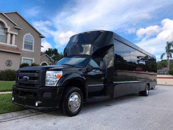  Daytona limo rental about to start a service near Palm Coast