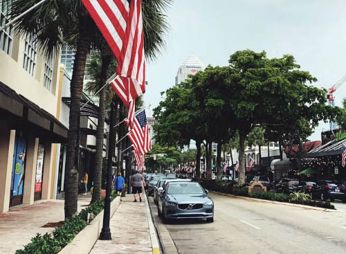 Las Olas Blvd